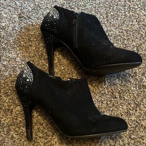 Aldo rhinestone heeled bootie’s